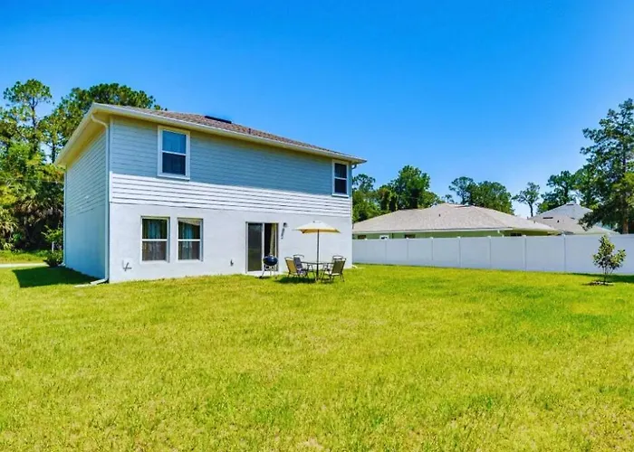 Cozy Villa With Private Garden, Pet Friendly, 14 Guest